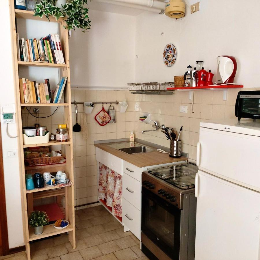 Charming House In Marina Di Ravenna With Fenced Garden Villa Bagian luar foto